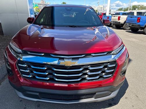 Radiant Red Tintcoat 2026 Chevrolet Equinox 1LT