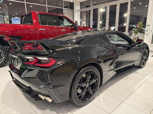 2022 Chevrolet Corvette Stingray w/1LT