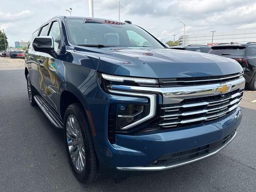 2025 Chevrolet Suburban Premier