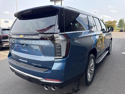 2025 Chevrolet Suburban Premier