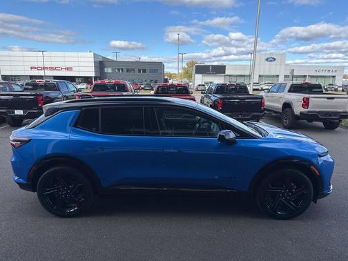 2026 Chevrolet Equinox EV RS