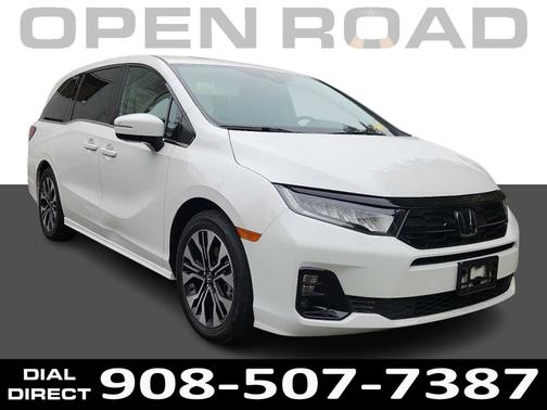 Platinum White Pearl 2025 Honda Odyssey
