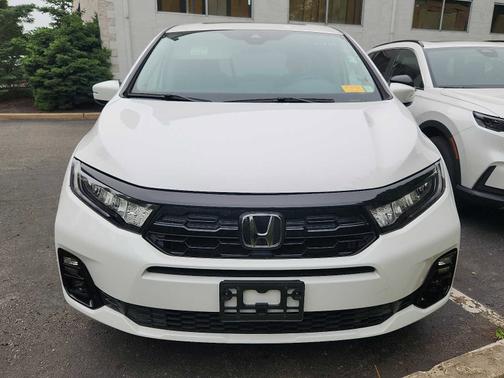 Platinum White Pearl 2025 Honda Odyssey