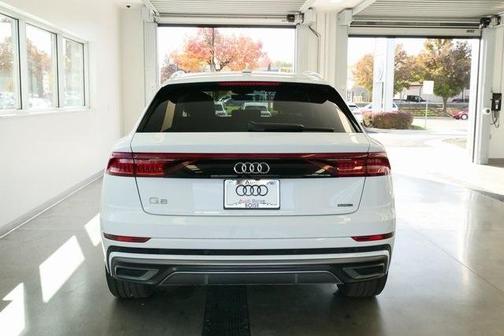 2023 Audi Q8 55 Prestige