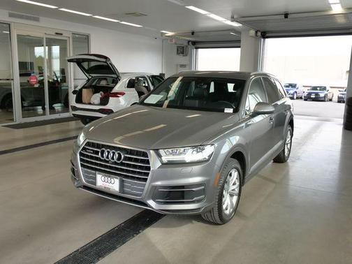 2017 Audi Q7 2.0T Premium Plus