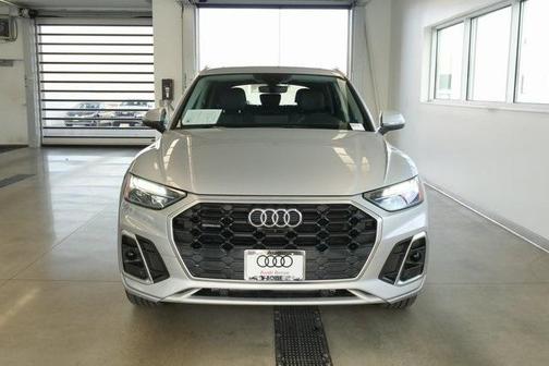 2024 Audi Q5 45 S line quattro Premium