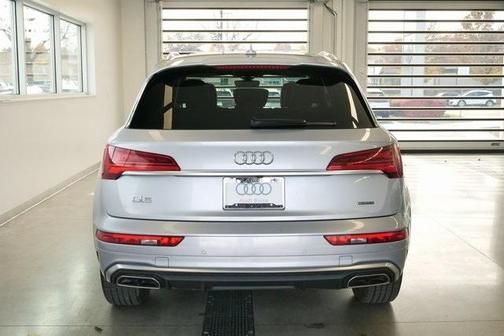 2024 Audi Q5 45 S line quattro Premium