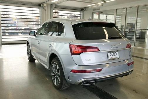 2024 Audi Q5 45 S line quattro Premium