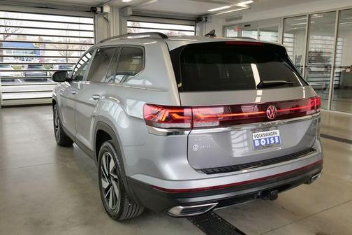 2024 Volkswagen Atlas 2.0T SE