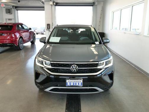 Pure Gray 2023 Volkswagen Taos 1.5T SEL