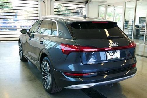2019 Audi e-tron Prestige