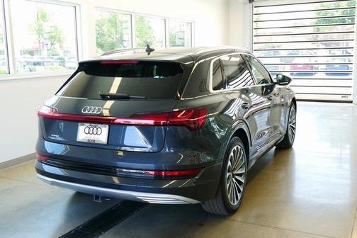 2019 Audi e-tron Prestige