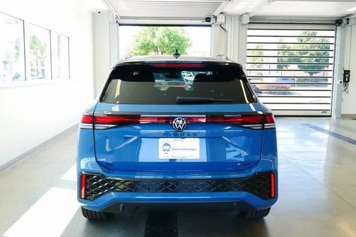 2025 Volkswagen Tiguan 2.0T SE R-Line Black