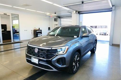 2024 Volkswagen Atlas Cross Sport 2.0T SE w/Technology