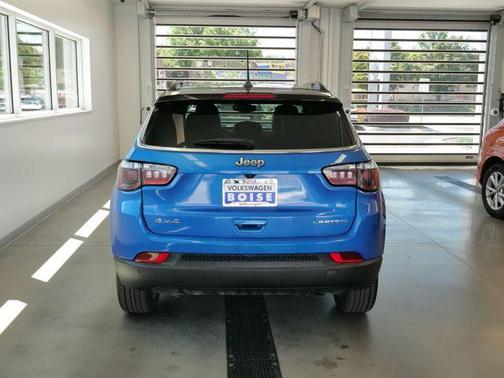 Hydro Blue Pearlcoat 2025 Jeep Compass Limited