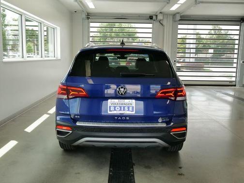 Blue Dusk 2023 Volkswagen Taos 1.5T SE