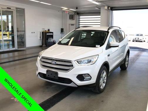 White Platinum Clearcoat Metallic 2018 Ford Escape SEL