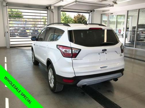 White Platinum Clearcoat Metallic 2018 Ford Escape SEL