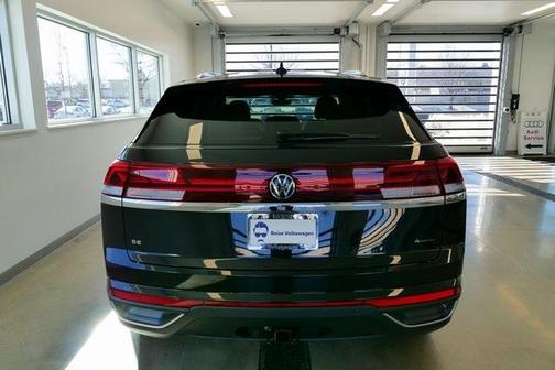 2025 Volkswagen Atlas 2.0T SE