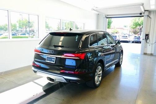 2025 Audi Q7 55 Premium Plus