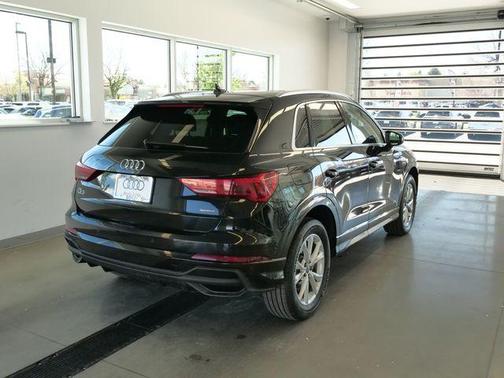 2025 Audi Q3 45 S line Premium