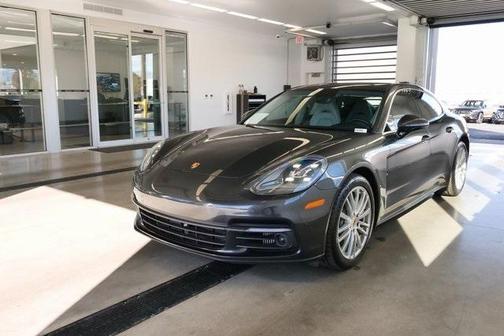 2017 Porsche Panamera 4S