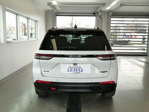 2022 Jeep Grand Cherokee Trailhawk