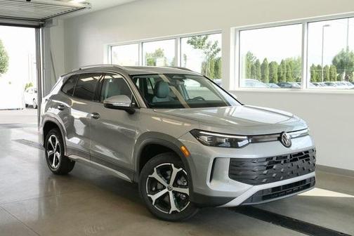 2025 Volkswagen Tiguan 2.0T SE