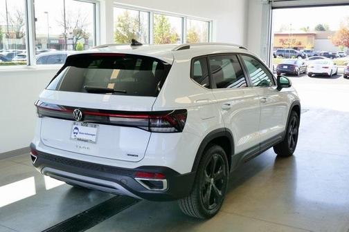 2025 Volkswagen Taos 1.5T SEL