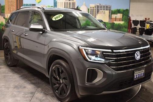 2025 Volkswagen Atlas 2.0T SE