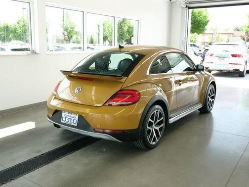 Sandstorm Yellow 2016 Volkswagen Beetle 1.8T Dune