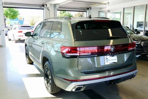 2025 Volkswagen Atlas 2.0T Peak Edition