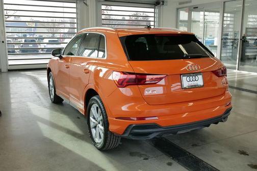 2024 Audi Q3 45 S line Premium