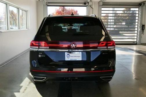 2024 Volkswagen Atlas 2.0T SE