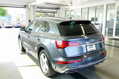 2025 Audi Q5 55 S line quattro Premium