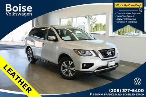 2017 Nissan Pathfinder SL