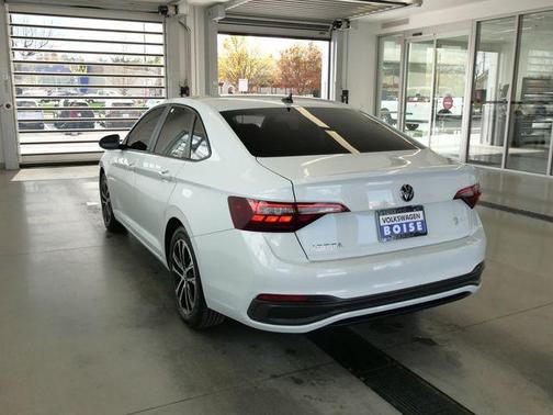 Pure White 2023 Volkswagen Jetta 1.5T Sport