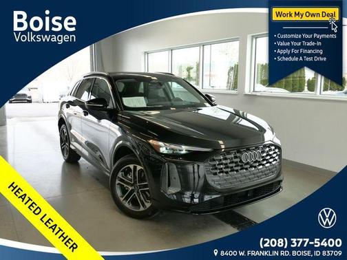 Mythos Black Metallic 2025 Audi Q5 2.0T quattro Premium