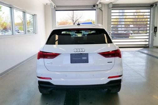 2024 Audi Q3 45 S line Premium
