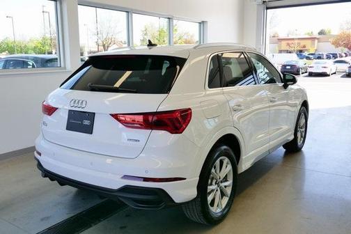 2024 Audi Q3 45 S line Premium