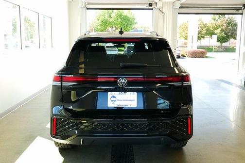 2025 Volkswagen Tiguan 2.0T SE R-Line Black