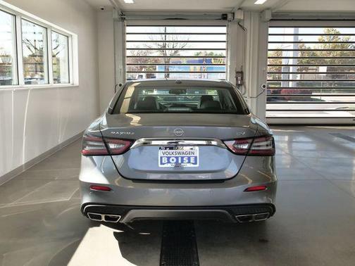 Gun Metallic 2023 Nissan Maxima SV