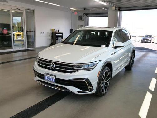 Opal White Pearl Effect 2023 Volkswagen Tiguan 2.0T SEL R-Line