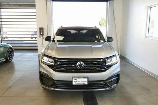 2023 Volkswagen Atlas Cross Sport 2.0T SEL R-Line Black