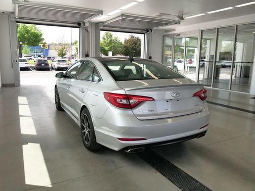 Symphony Silver 2015 Hyundai SONATA Limited