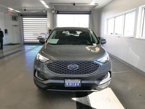 Gray Metallic 2024 Ford Edge SEL