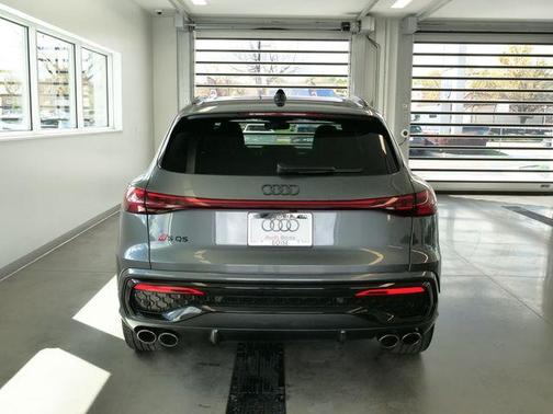 2025 Audi SQ5 3.0T quattro Premium