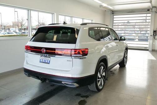 2025 Volkswagen Atlas 2.0T SE