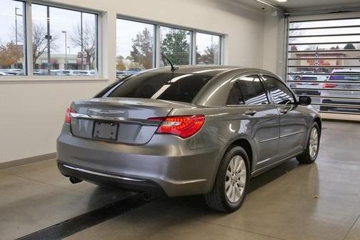 2012 Chrysler 200 Touring