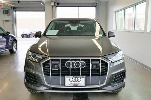 2024 Audi Q7 45 Premium Plus